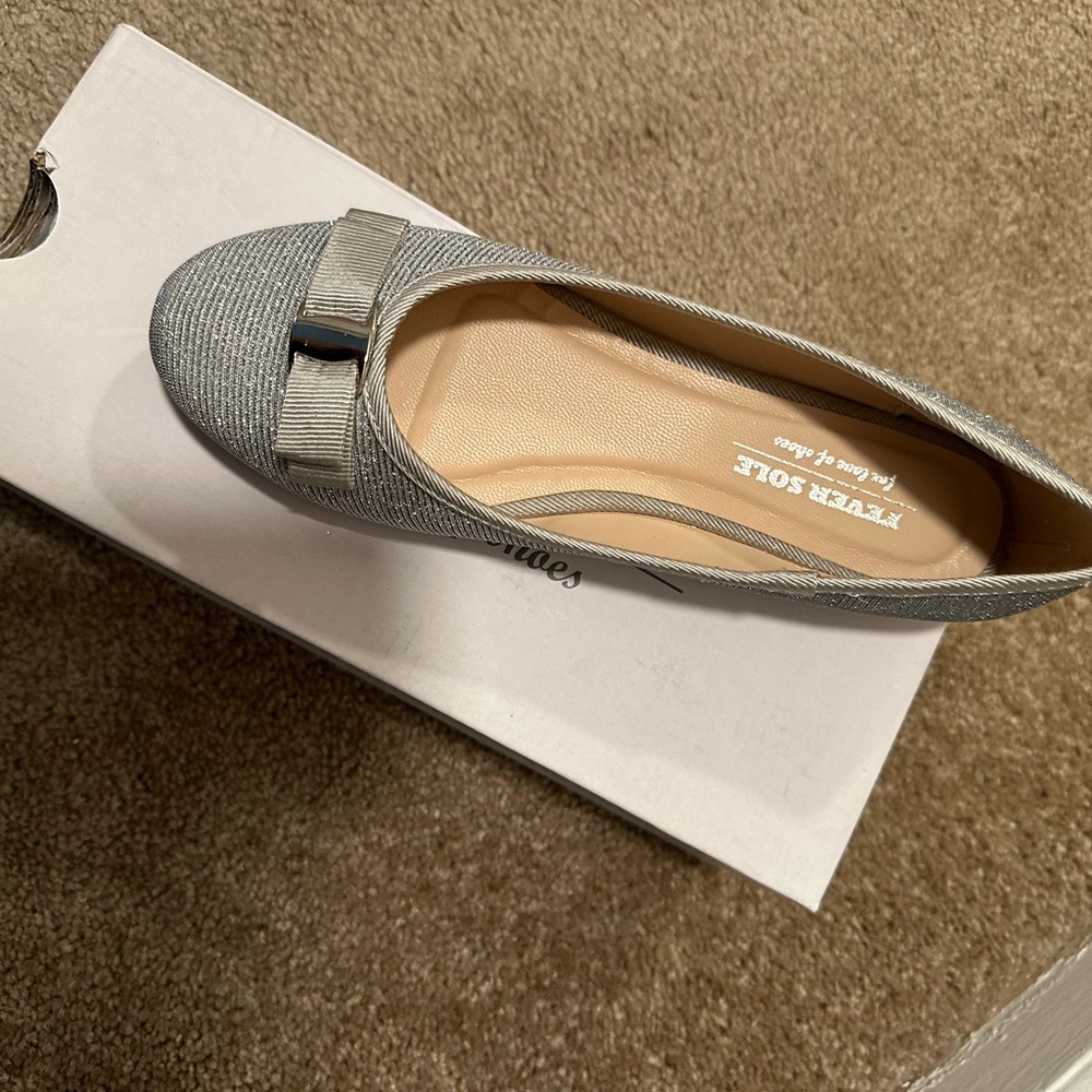 Silver Sparkling Flats - Picture 2 of 3